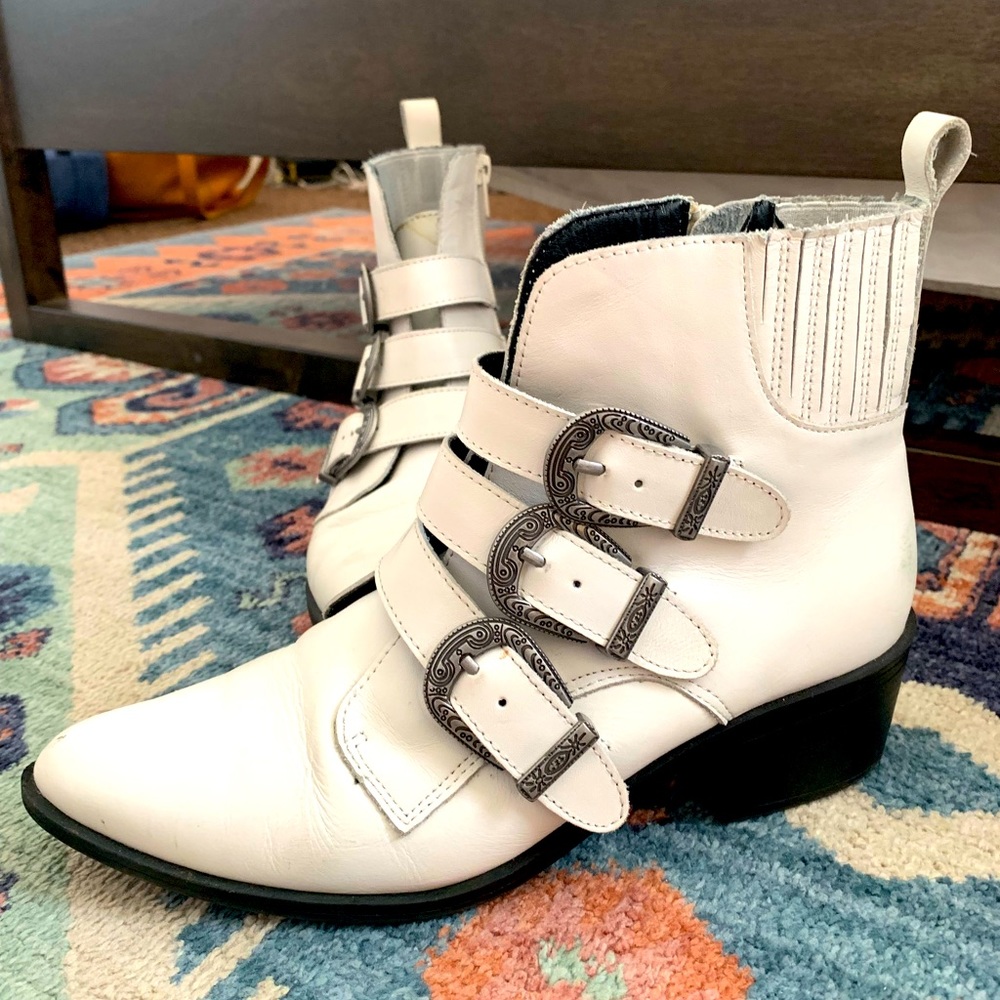 White Steve Madden Booties!